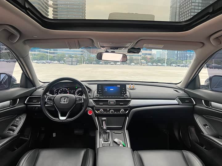 Фото 13 - Honda Inspire