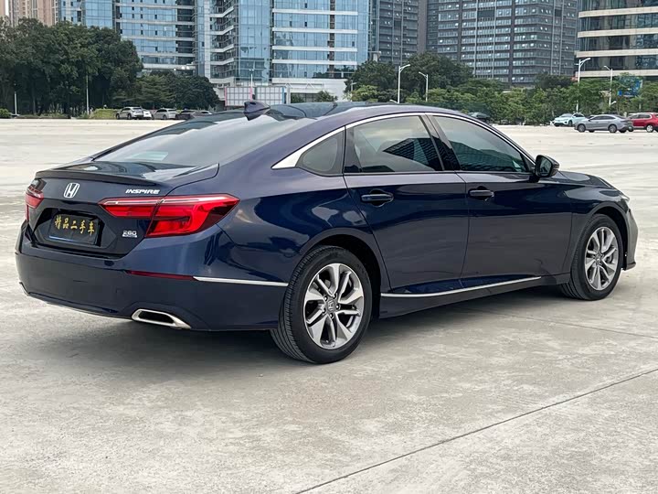 Фото 6 - Honda Inspire