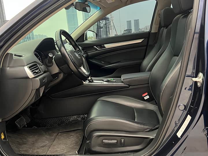 Фото 9 - Honda Inspire