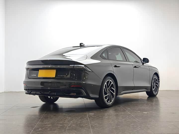 Фото 3 - Lincoln Z (Zephyr)