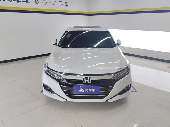 Фото 2 - Honda Accord