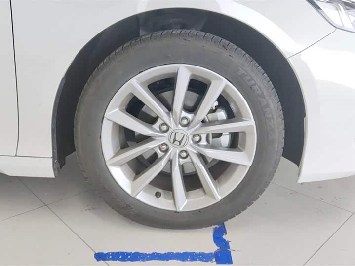 Фото 6 - Honda Accord