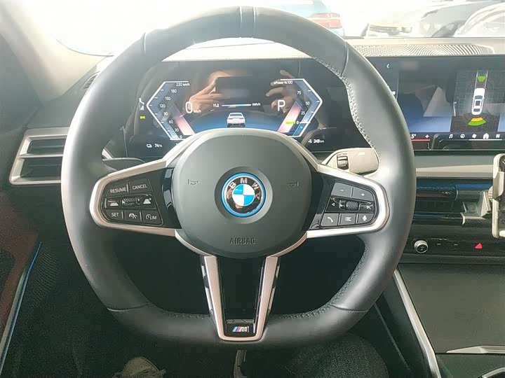 Фото 3 - BMW i3