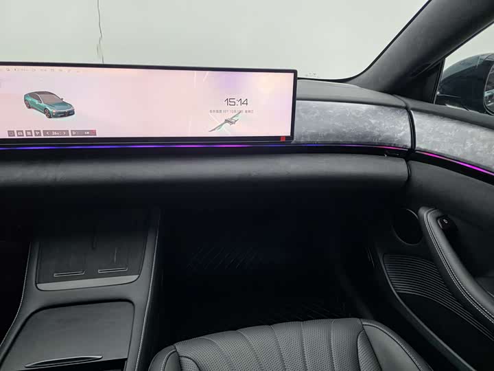 Фото 16 - Geely Jiyue 07