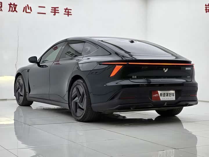 Фото 6 - Geely Jiyue 07