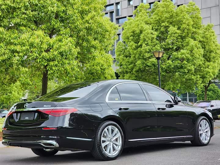 Фото 8 - Mercedes-Benz S-Class