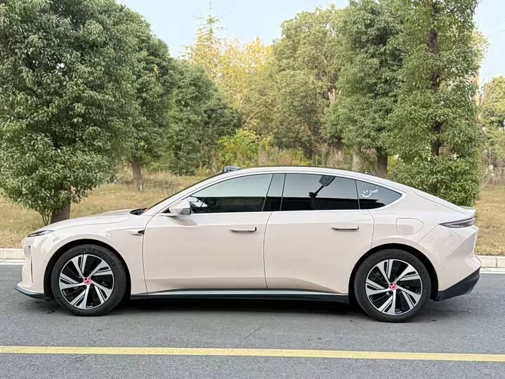 Фото 4 - Nio ET5