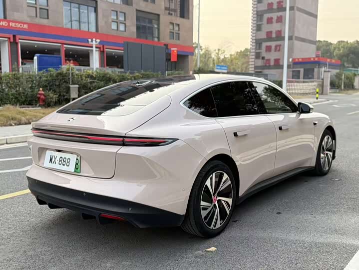 Фото 5 - Nio ET5