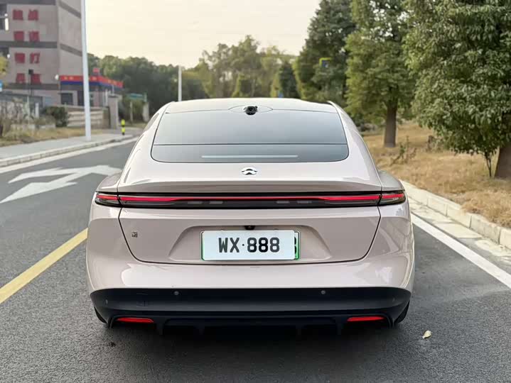 Фото 6 - Nio ET5