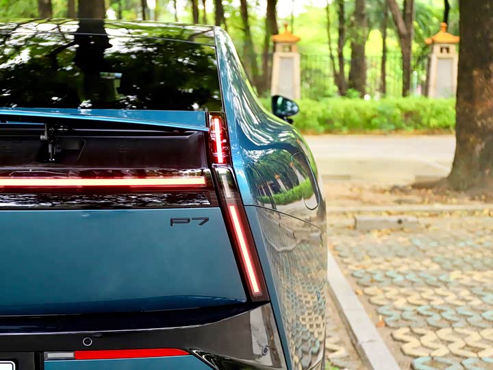 Фото 11 - XPeng P7