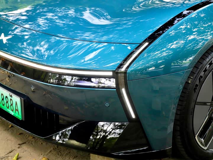 Фото 8 - XPeng P7