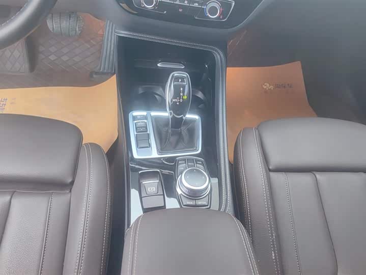 Фото 16 - BMW 1 Series