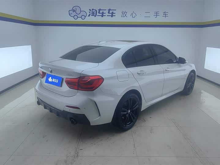 Фото 3 - BMW 1 Series