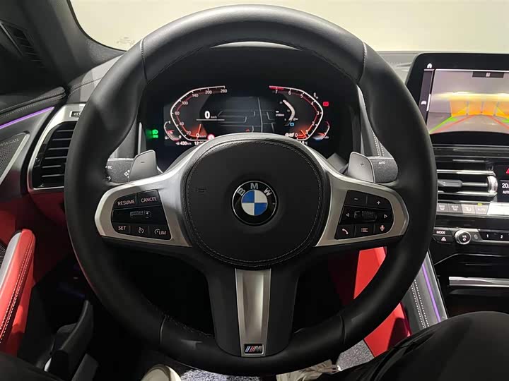 Фото 11 - BMW 8 Series