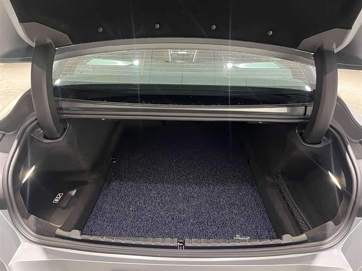 Фото 14 - BMW 8 Series