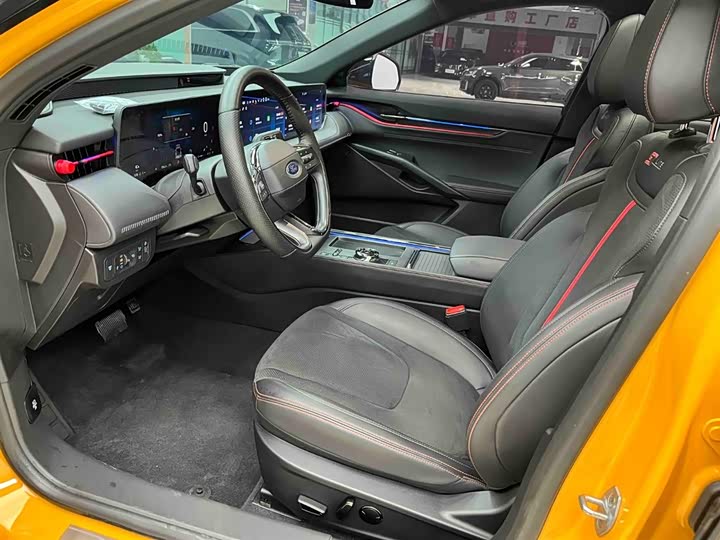 Фото 12 - Ford Mondeo