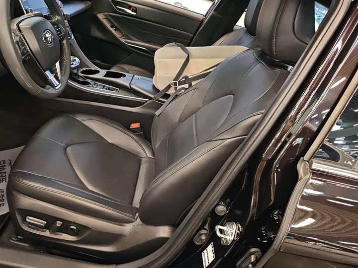 Фото 15 - Toyota Avalon