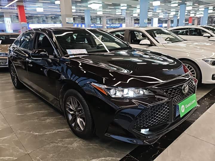 Фото 4 - Toyota Avalon