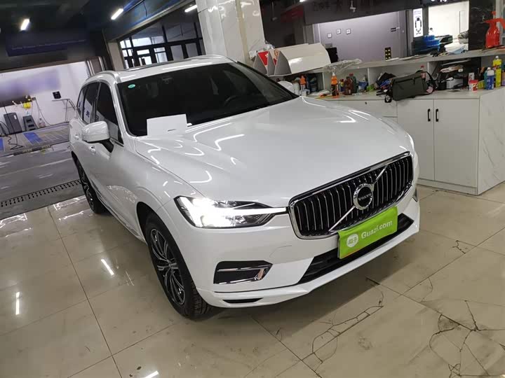 Фото 4 - Volvo XC60