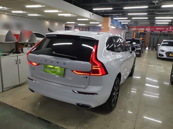 Фото 7 - Volvo XC60