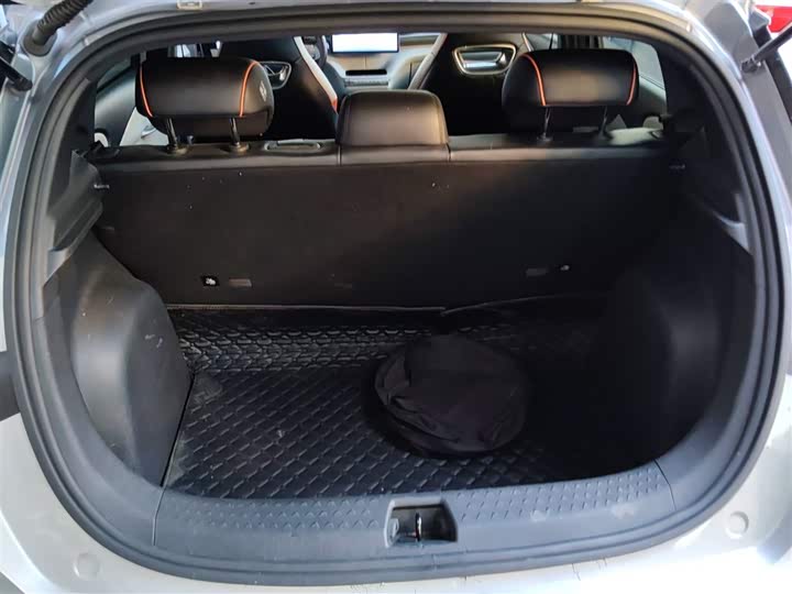 Фото 9 - BYD Dolphin