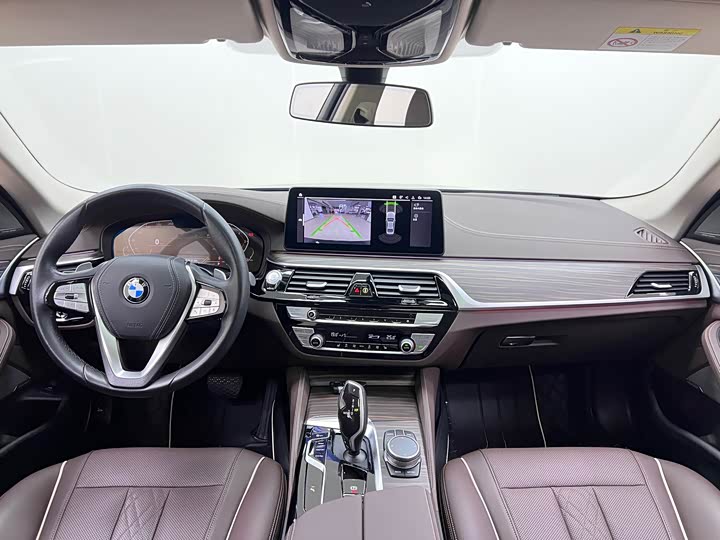 Фото 23 - BMW 5 Series