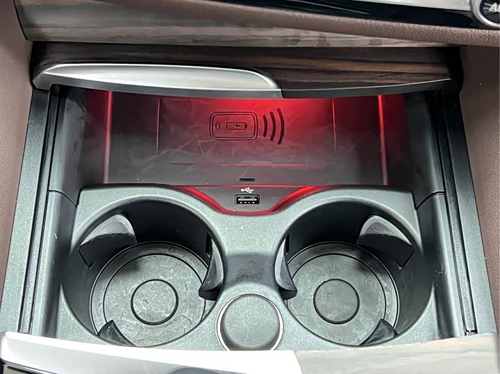 Фото 27 - BMW 5 Series