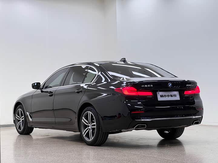 Фото 7 - BMW 5 Series