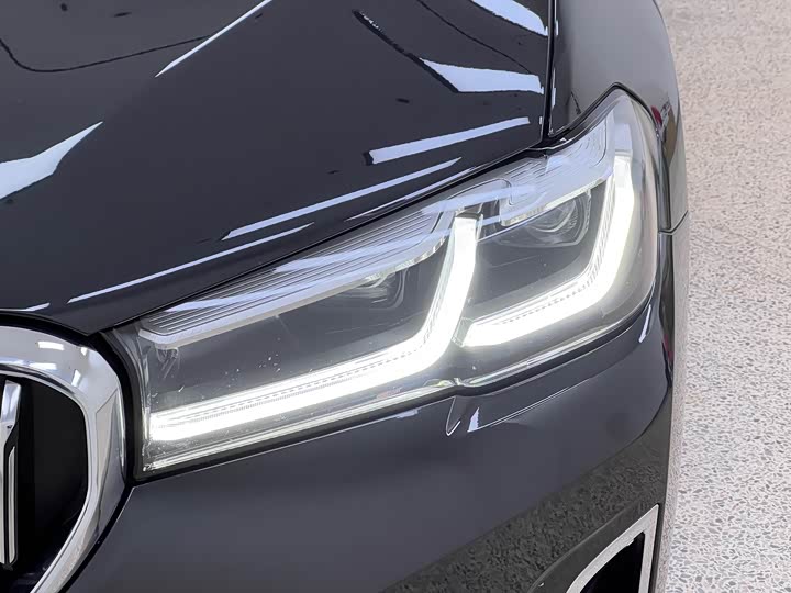 Фото 8 - BMW 5 Series