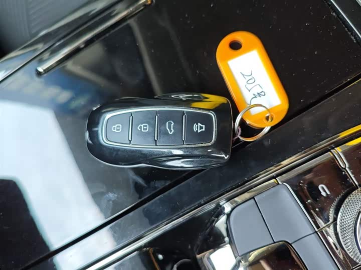 Фото 9 - Ford Equator Sport