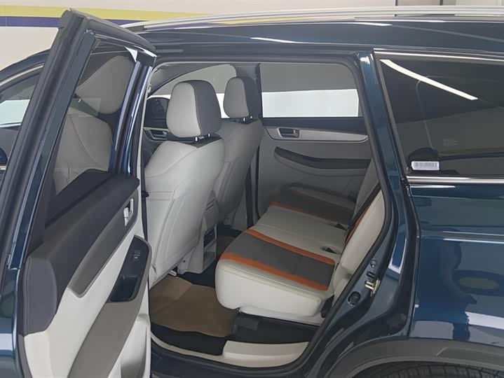 Фото 11 - Dongfeng Forthing T5