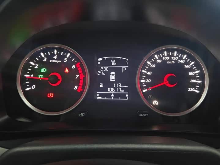 Фото 14 - Dongfeng Forthing T5