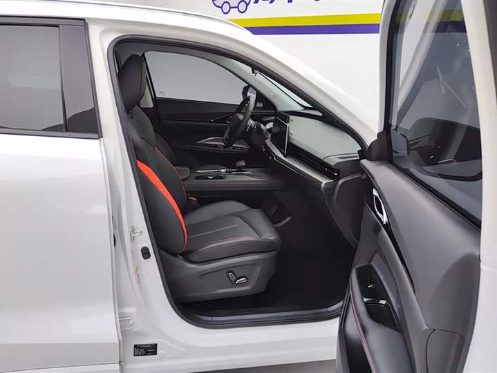 Фото 8 - Changan Oshan Z6