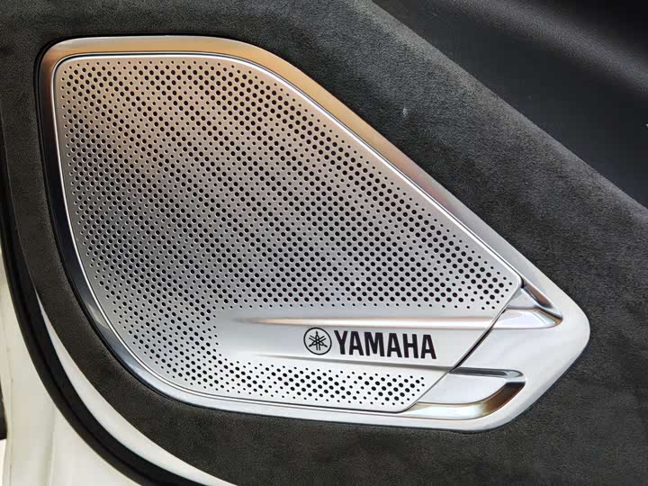 Фото 4 - Zeekr 001