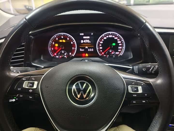 Фото 15 - Volkswagen Tayron