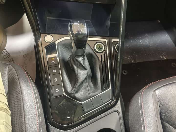 Фото 17 - Volkswagen Tayron