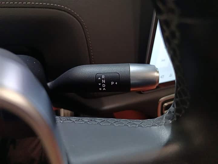 Фото 14 - LiXiang L9