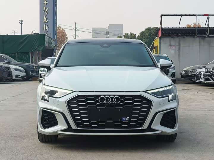 Фото 2 - Audi A3
