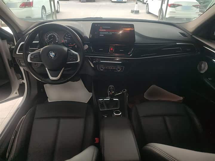 Фото 10 - BMW 1 Series