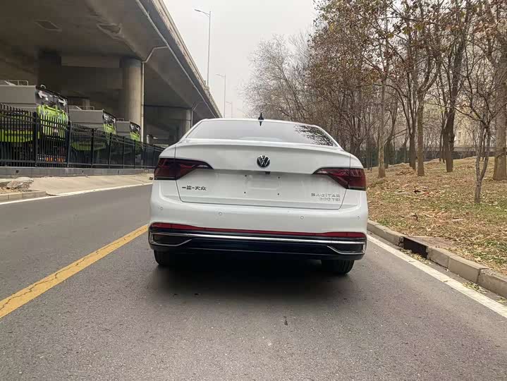 Фото 6 - Volkswagen Sagitar L