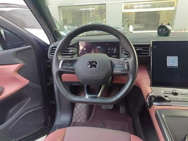 Фото 11 - Nio EC6