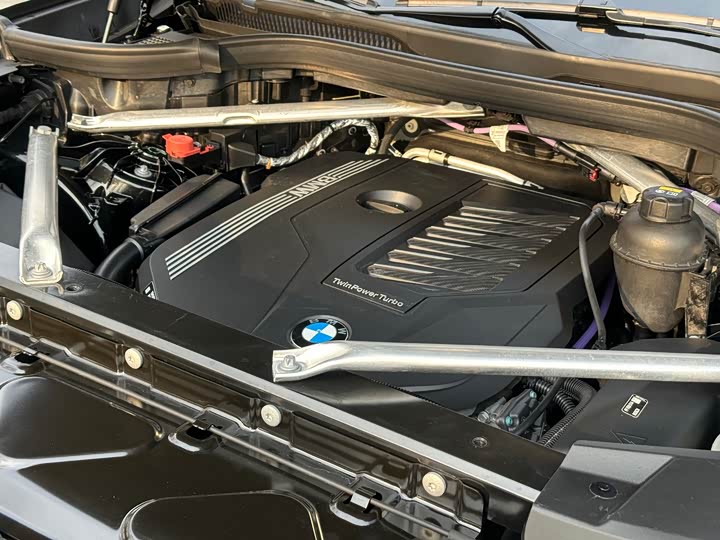 Фото 13 - BMW X5