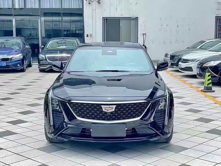 Фото 2 - Cadillac CT5