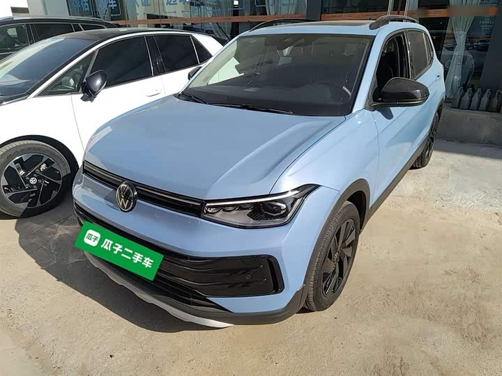 Фото 1 - Volkswagen Tharu