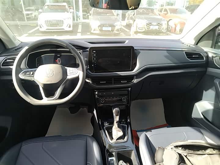 Фото 10 - Volkswagen Tharu