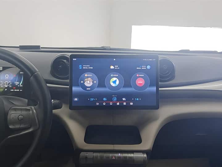 Фото 13 - BYD Dolphin