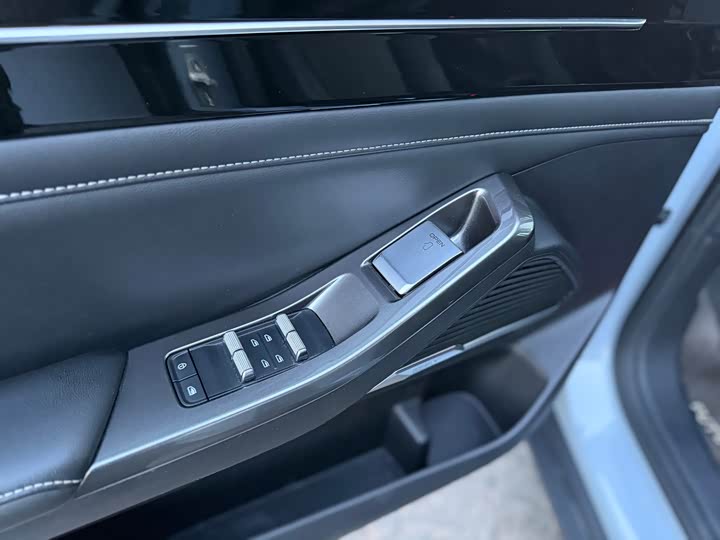 Фото 17 - Geely Galaxy L6