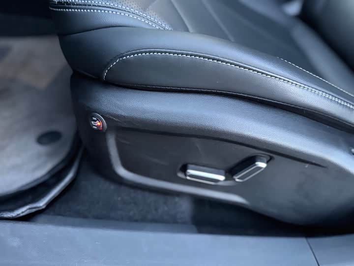 Фото 20 - Geely Galaxy L6