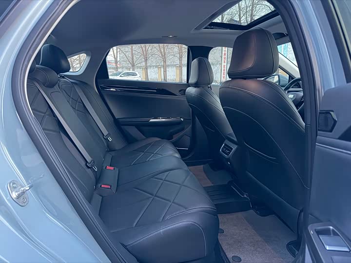 Фото 27 - Geely Galaxy L6