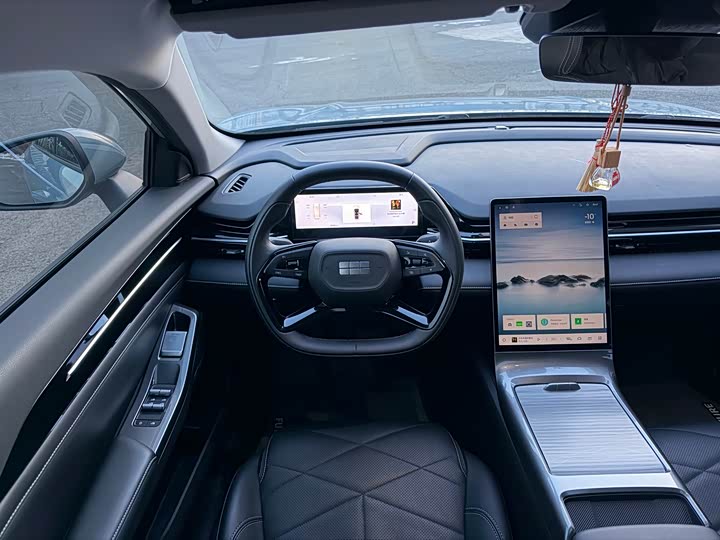 Фото 33 - Geely Galaxy L6